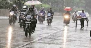 Bad weather hits Akola